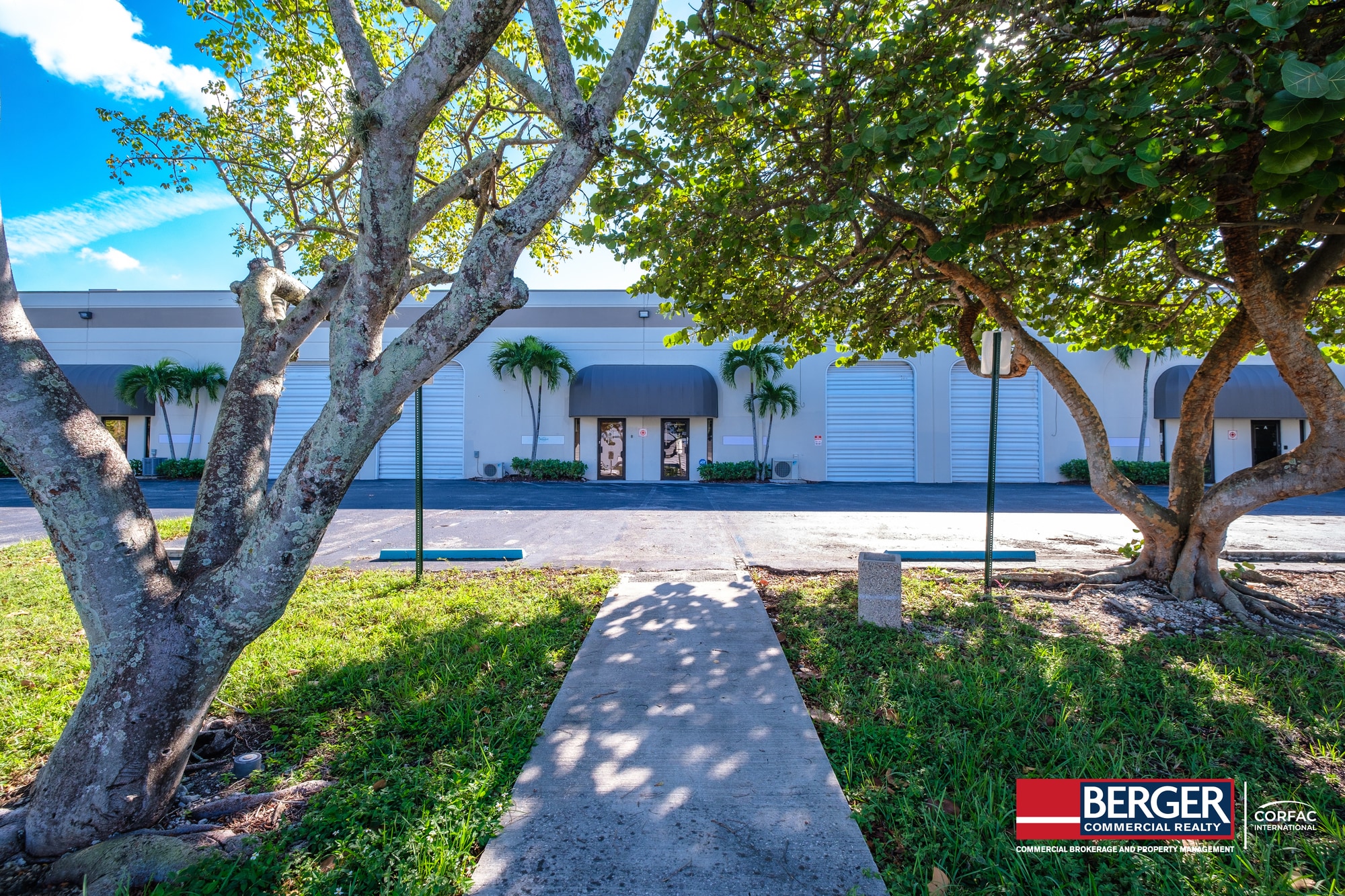 3685-3699 NW 15th St, Lauderhill, FL à louer Photo principale– Image 1 sur 10