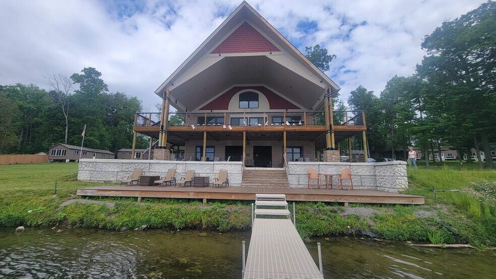 4163 W Lake Rd, Silver Springs, NY à vendre - Photo de l’immeuble – Image 1 sur 25