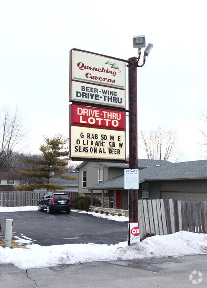 5240-5250 Godown Rd, Columbus, OH à louer - Photo de l’immeuble – Image 3 sur 3