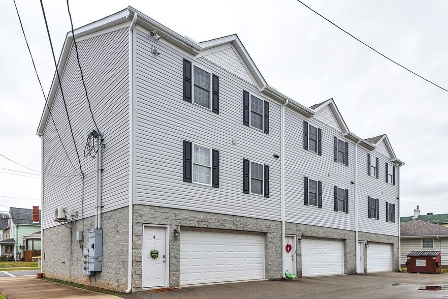 75 1st St, California, PA à vendre - Photo de l’immeuble – Image 3 sur 55