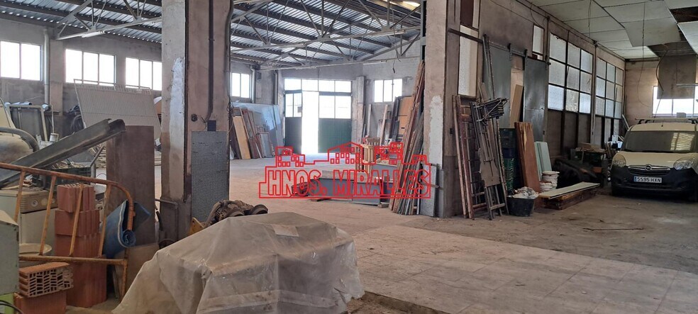 Industriel/Logistique dans Aspe à vendre - Photo intérieure – Image 2 sur 7