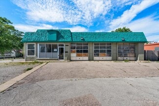 Plus de détails pour 1126 Larkin Ave, Elgin, IL - Local commercial à vendre