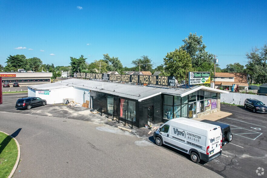 4034 Veterans Hwy, Levittown, PA à louer - Photo de l’immeuble – Image 2 sur 11