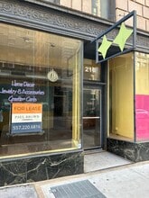 210 N 9th St, Saint Louis, MO à louer Photo de l’immeuble– Image 1 sur 10