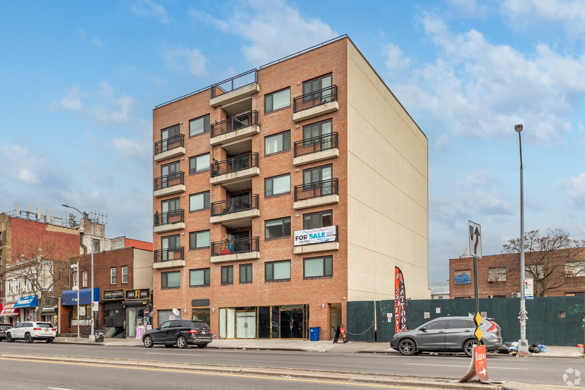 172-18 Jamaica Ave, Jamaica, NY à louer Photo principale– Image 1 sur 23