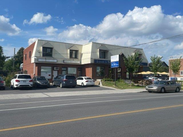 2055-2067 Rue Saint-Édouard, Longueuil, QC à vendre - Photo de l’immeuble – Image 1 sur 4