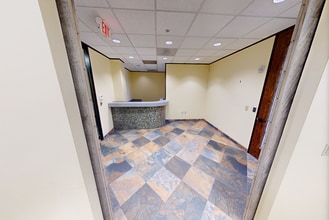 8554 Katy Fwy, Houston, TX à louer Numérisation 3D Matterport– Image 1 sur 2