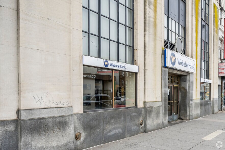 1550 Flatbush Ave, Brooklyn, NY à louer - Photo de l’immeuble – Image 2 sur 4