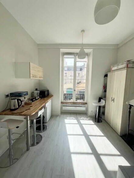 Bureau dans Paris à louer - Photo de l’immeuble – Image 3 sur 5
