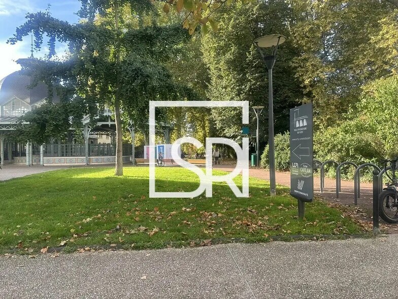 Local commercial dans Vichy à vendre - Photo de l’immeuble – Image 3 sur 11