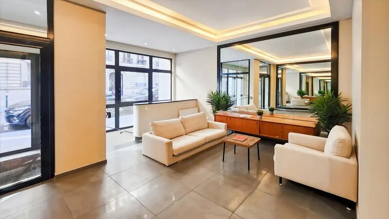 Bureau dans Neuilly-sur-Seine à louer - Photo de l’immeuble – Image 2 sur 8