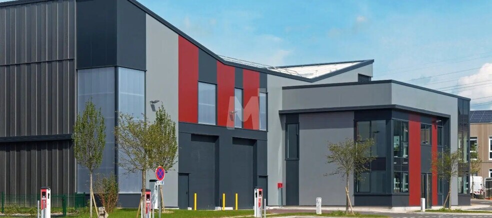 Local d’activités dans Limeil-Brévannes à louer - Photo de l’immeuble – Image 3 sur 10