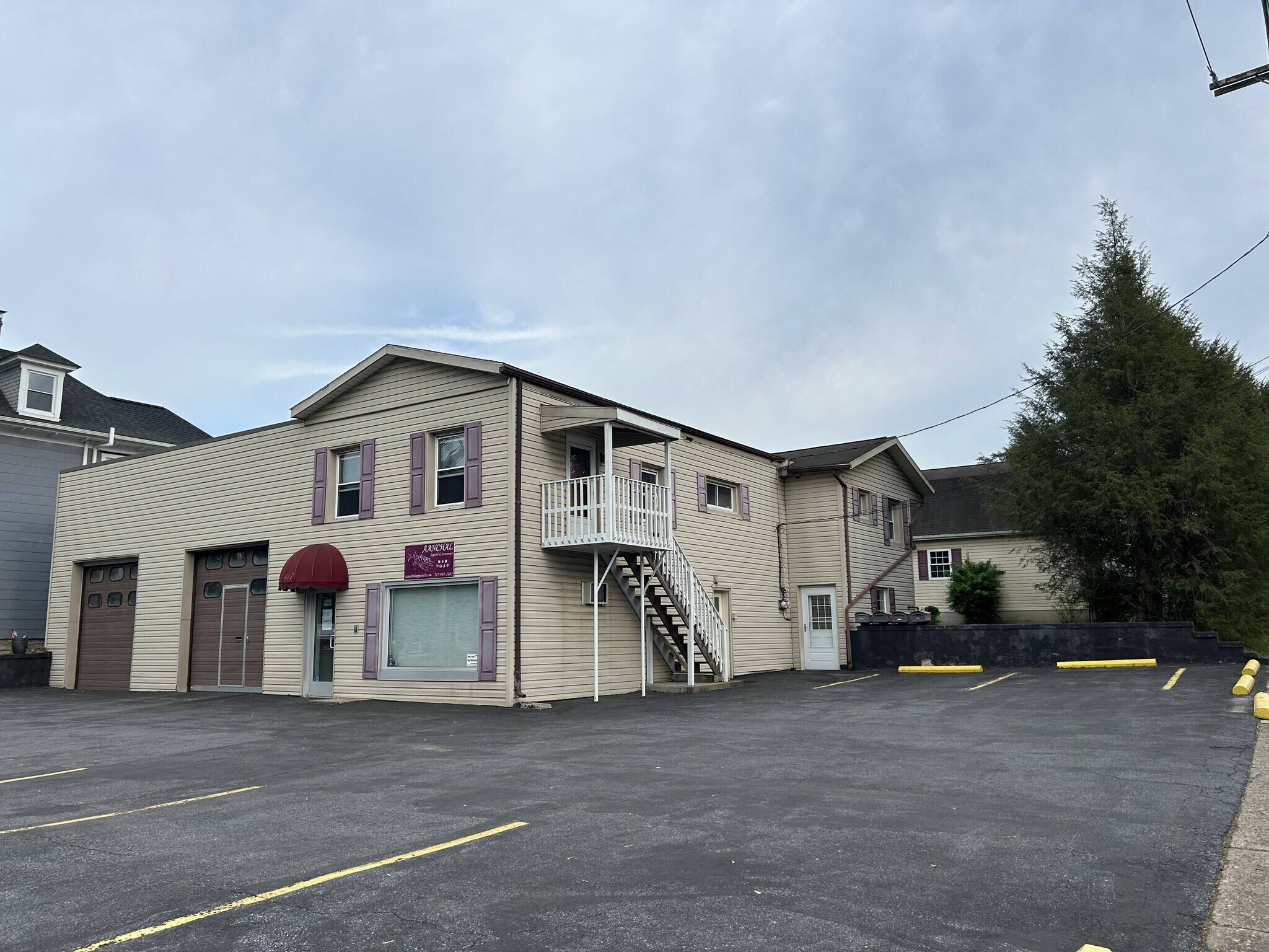 417 W Main St, Hummelstown, PA à louer Photo de l’immeuble– Image 1 sur 7