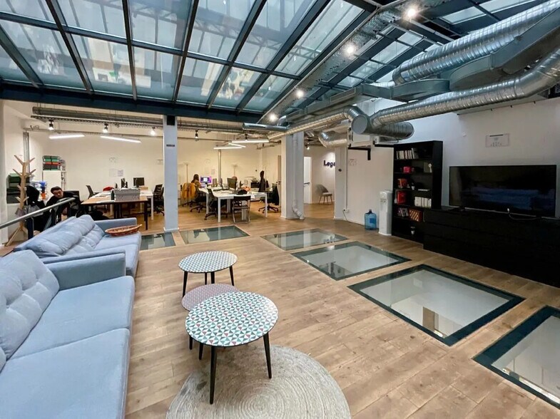 Bureau dans Paris à louer - Photo intérieure – Image 2 sur 15