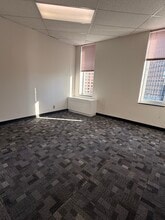 499 S Warren St, Syracuse, NY à louer Photo intérieure– Image 1 sur 1