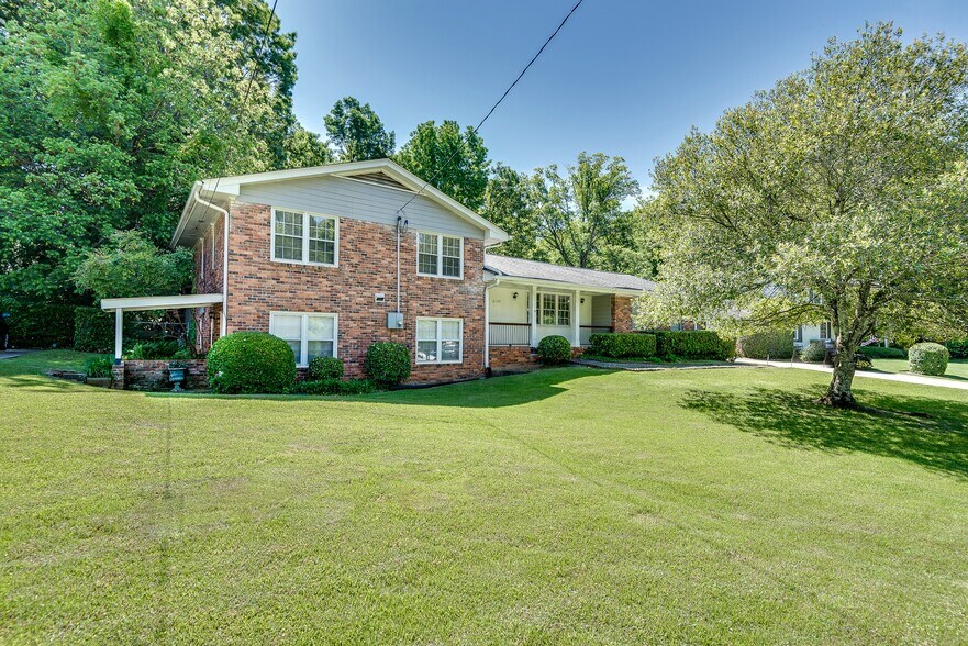 2105 Vistadale Ct, Tucker, GA à vendre - Photo principale – Image 1 sur 20