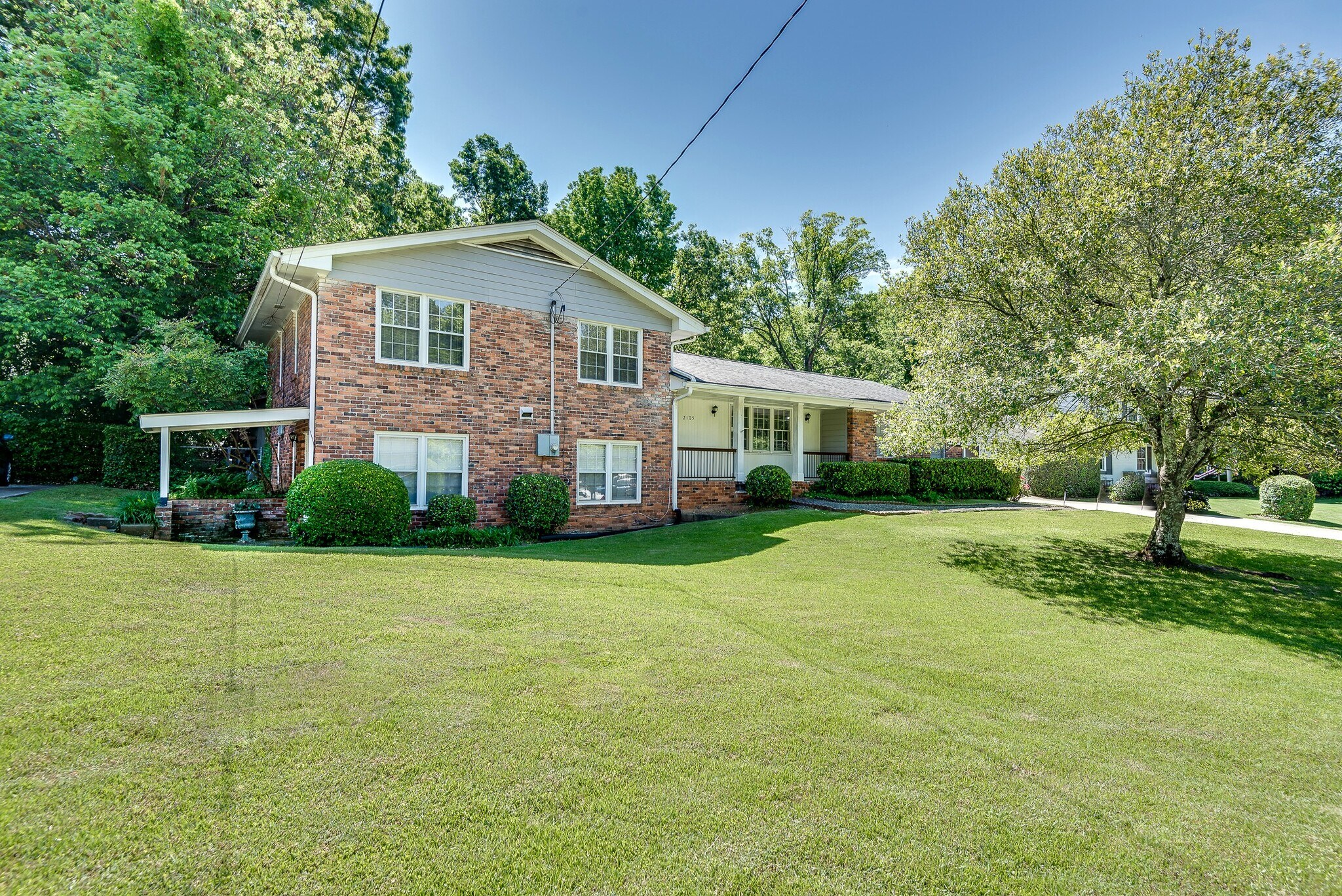 2105 Vistadale Ct, Tucker, GA à vendre Photo principale– Image 1 sur 21
