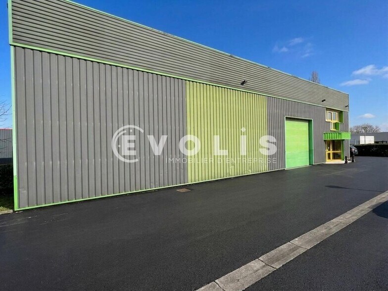 Local d’activités dans Etrechy à louer - Photo de l’immeuble – Image 1 sur 6