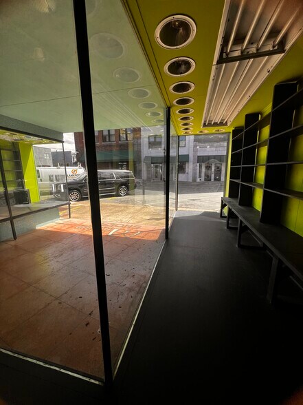 347 S Main St, Burlington, NC à vendre - Photo de l’immeuble – Image 3 sur 12