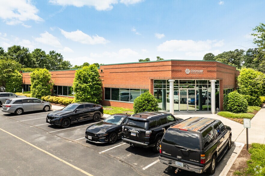 530 Independence Pky, Chesapeake, VA à louer - Photo principale – Image 1 sur 11