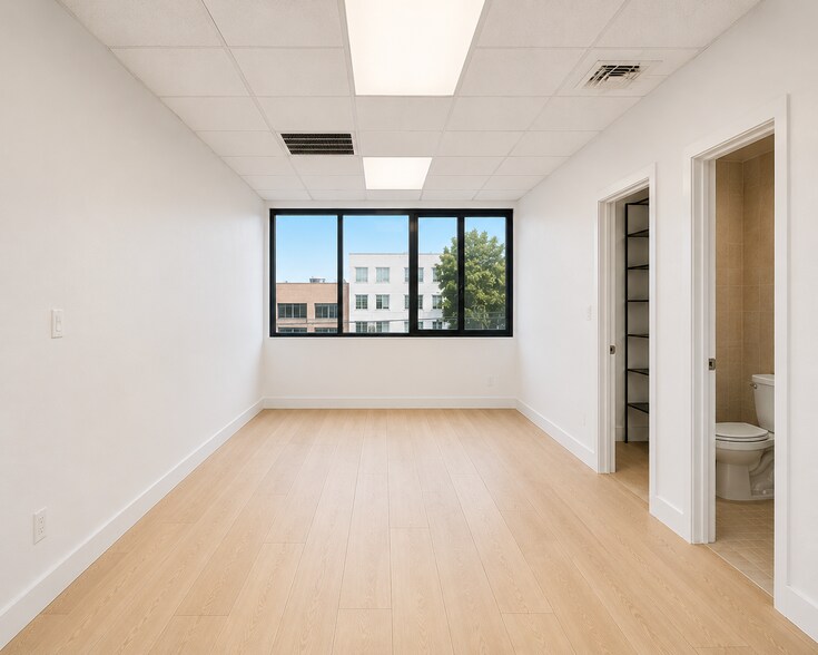 4236 162nd St, Flushing, NY à louer - Photo principale – Image 1 sur 10