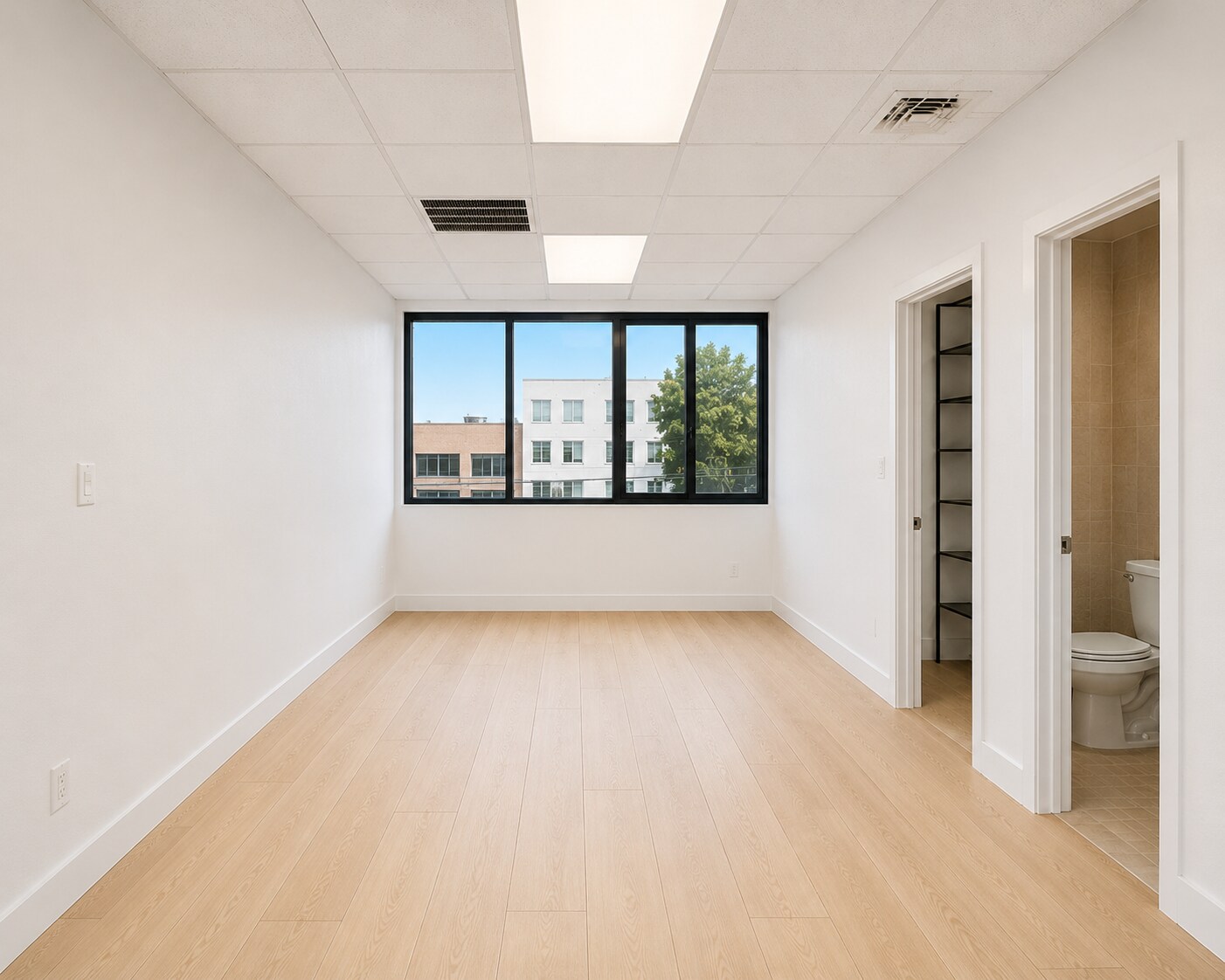 4236 162nd St, Flushing, NY à louer Photo principale– Image 1 sur 11