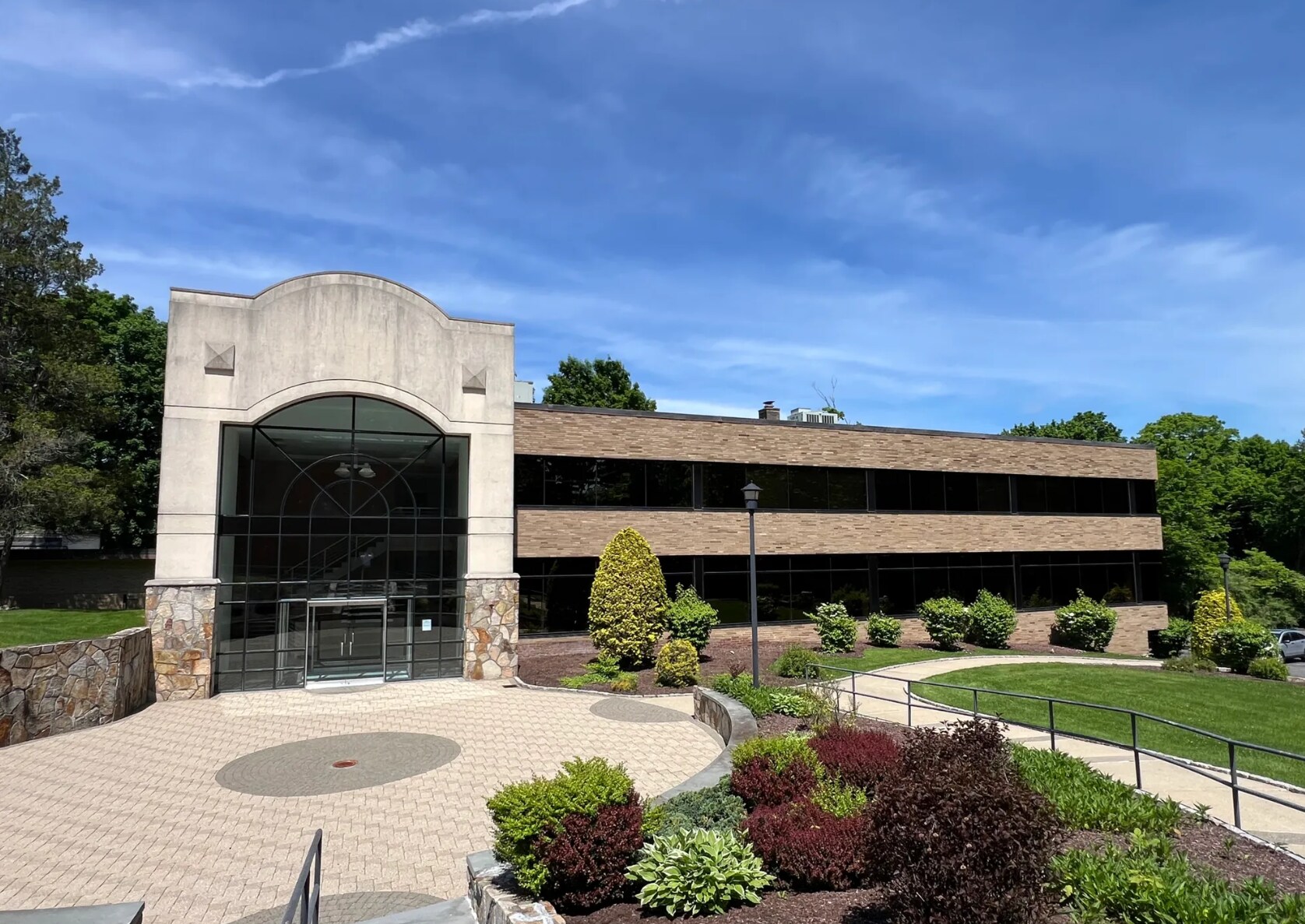 3 Campus Dr, Pleasantville, NY à louer Photo de l’immeuble– Image 1 sur 9