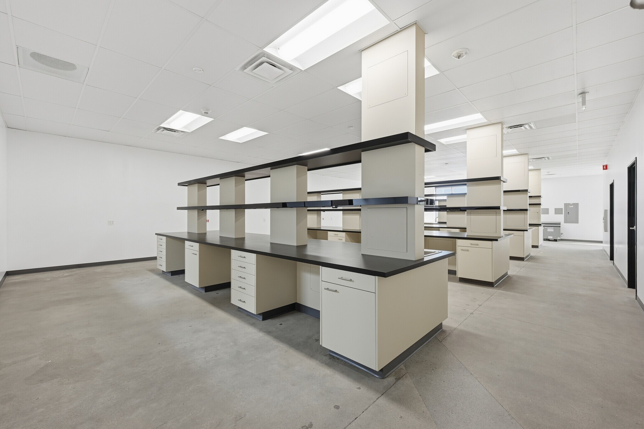 11555 Sorrento Valley Rd, San Diego, CA à louer Photo intérieure– Image 1 sur 8