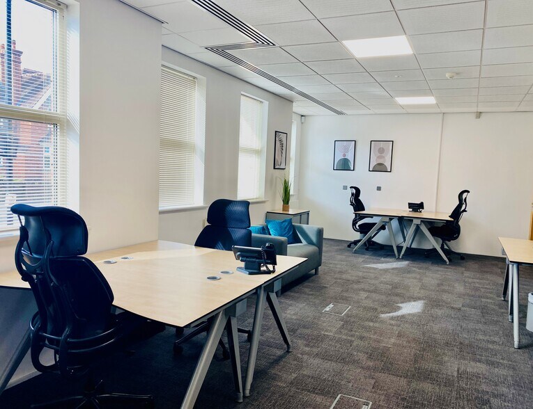 17 High St, Henley-In-Arden à louer - Photo intérieure – Image 3 sur 25