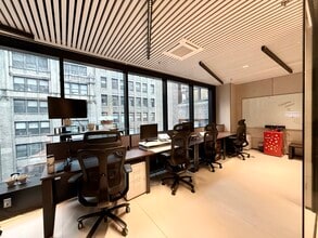 44 W 37th St, New York, NY à louer Photo intérieure– Image 1 sur 4