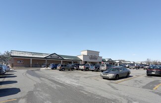 Plus de détails pour 440-490 N Main St, Spring Grove, PA - Local commercial à louer