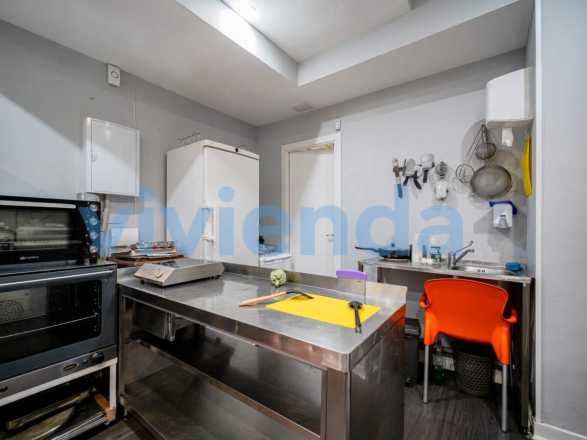 Madrid, MAD 28006 - Lot 01 - - Photo intérieure - Image 1 of 3