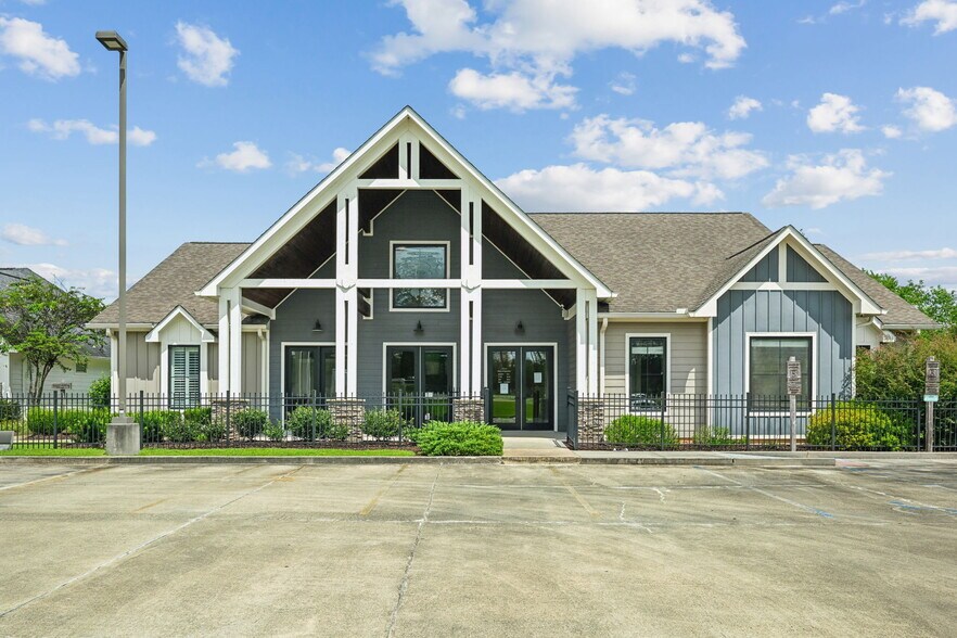27735 James Chapel Rd N, Holden, LA à vendre - Photo principale – Image 1 sur 50