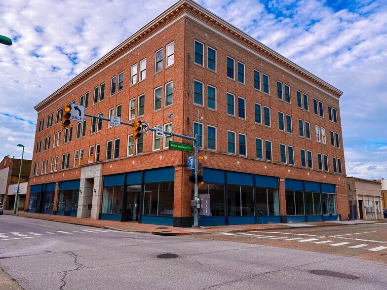 1030 Quarrier St, Charleston, WV à louer - Photo de l’immeuble – Image 2 sur 18