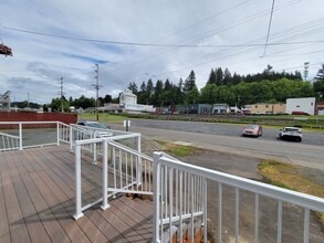 311 NW Kerron Ave, Winlock, WA à vendre Photo intérieure– Image 2 sur 6