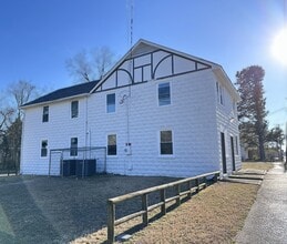 610 N Chestnut St, Henderson, NC à vendre Photo intérieure– Image 2 sur 13