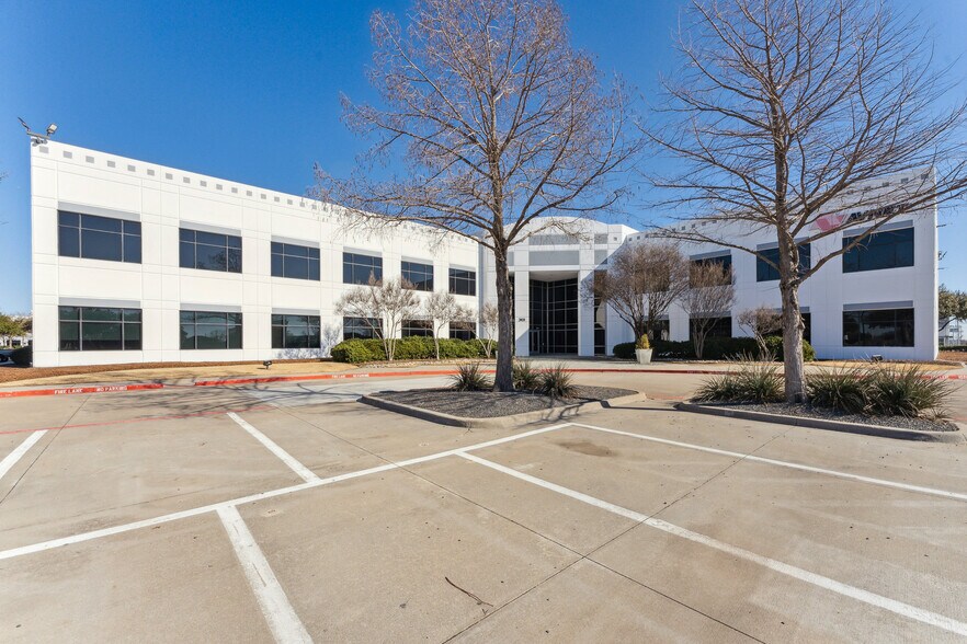 3101 E President George Bush Hwy, Richardson, TX à louer - Photo de l’immeuble – Image 3 sur 18