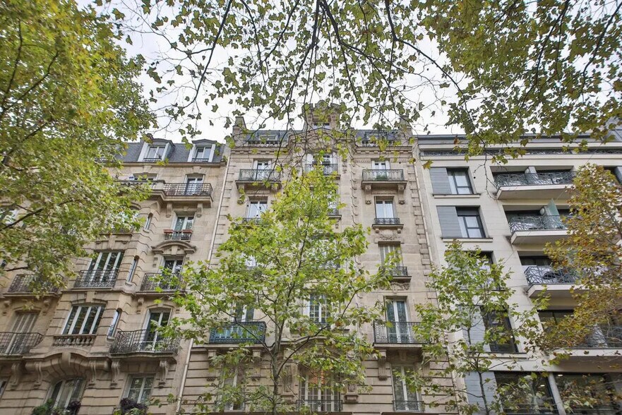 Bureau dans Paris à louer - Photo de l’immeuble – Image 2 sur 8