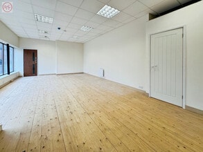 98 Church St, Highbridge à louer Photo intérieure– Image 2 sur 4