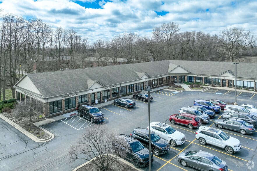 1100-1158 N Main St, Algonquin, IL à louer - Photo de l’immeuble – Image 3 sur 14