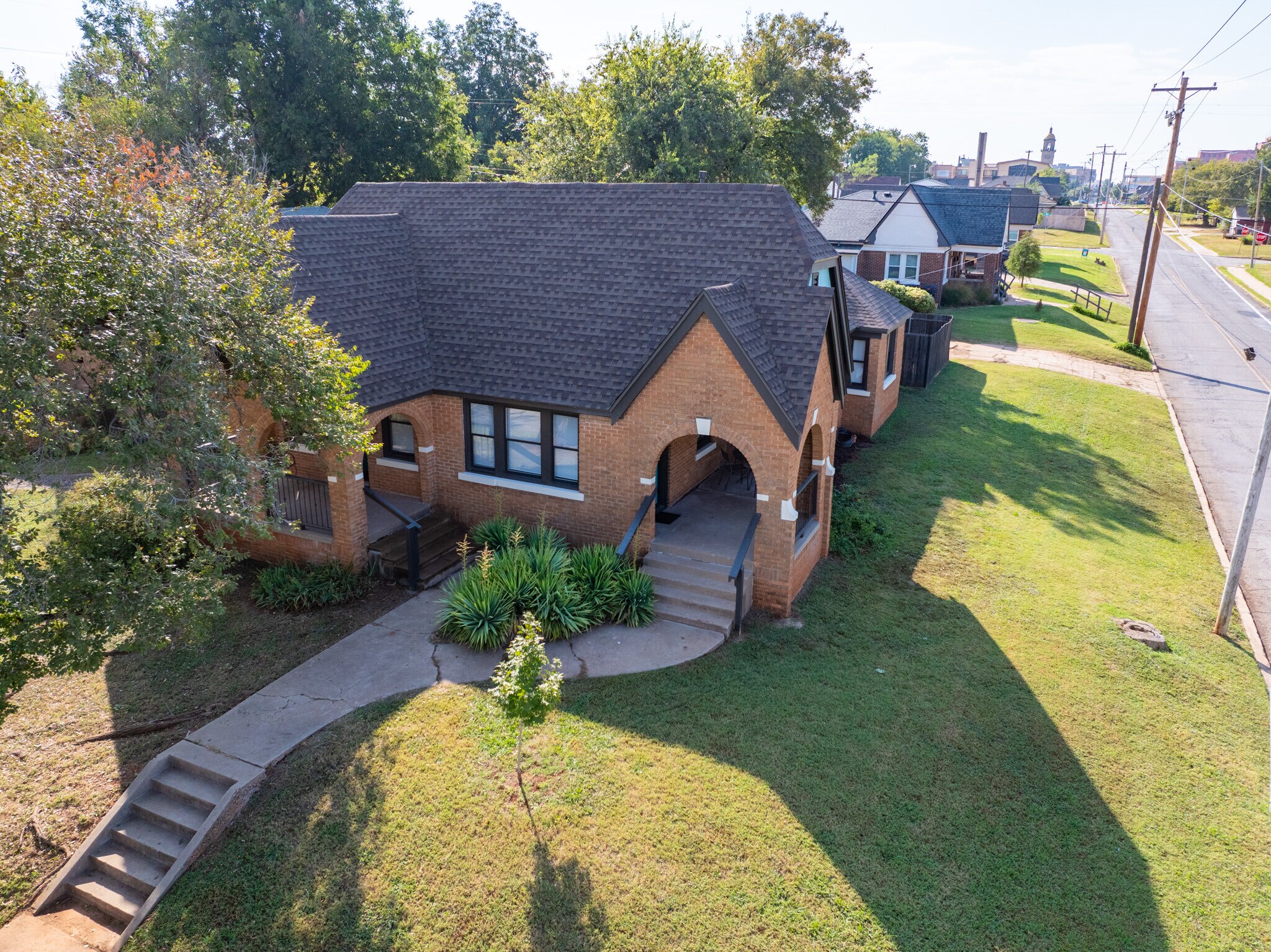 1000 NE 19th St, Oklahoma City, OK à vendre Photo principale– Image 1 sur 50