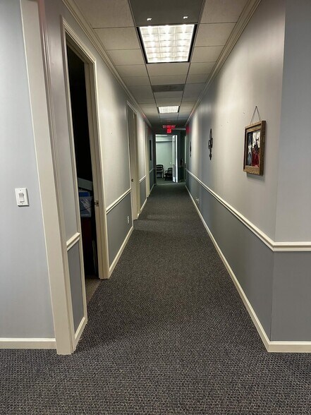 14350 W Sylvanfield Dr, Houston, TX à vendre - Photo intérieure – Image 3 sur 6