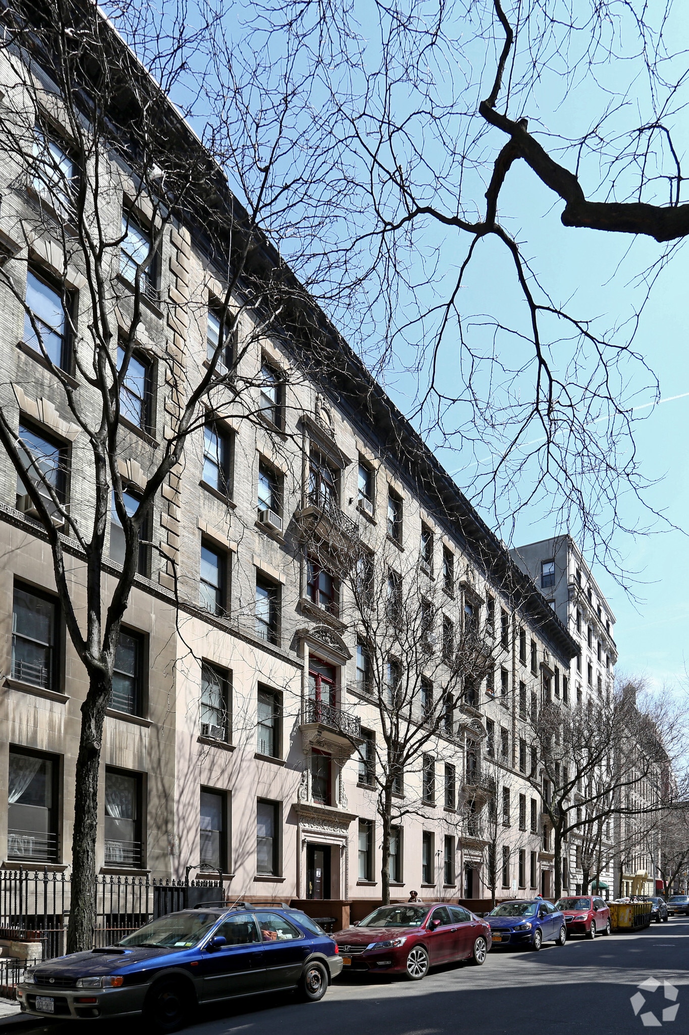 207-209 W 107th St portefeuille de 2 biens à vendre sur LoopNet.fr Photo principale– Image 1 sur 3