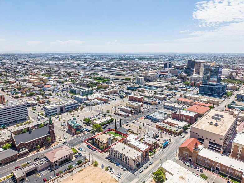 1011 N Mesa St, El Paso, TX à vendre - Photo de l’immeuble – Image 3 sur 16