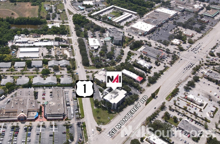 2400 SE Federal Hwy, Stuart, FL à louer - Photo de l’immeuble – Image 3 sur 8