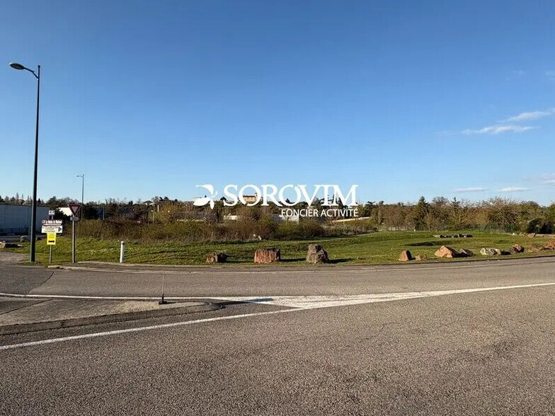 Avenue Satolas Green, Pusignan à vendre - Photo de l’immeuble – Image 2 sur 4