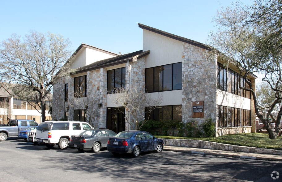 17890 Blanco Rd, San Antonio, TX à louer - Photo de l’immeuble – Image 2 sur 3