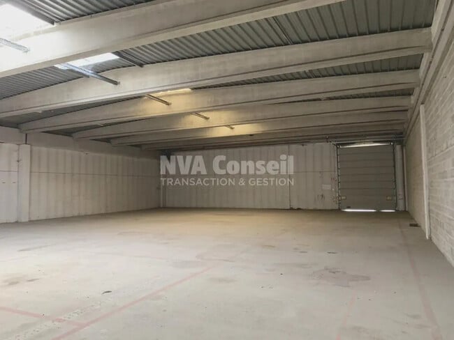Plus de détails pour 35 Avenue Du Gros Chêne, Herblay-sur-Seine - Industriel/Logistique à louer