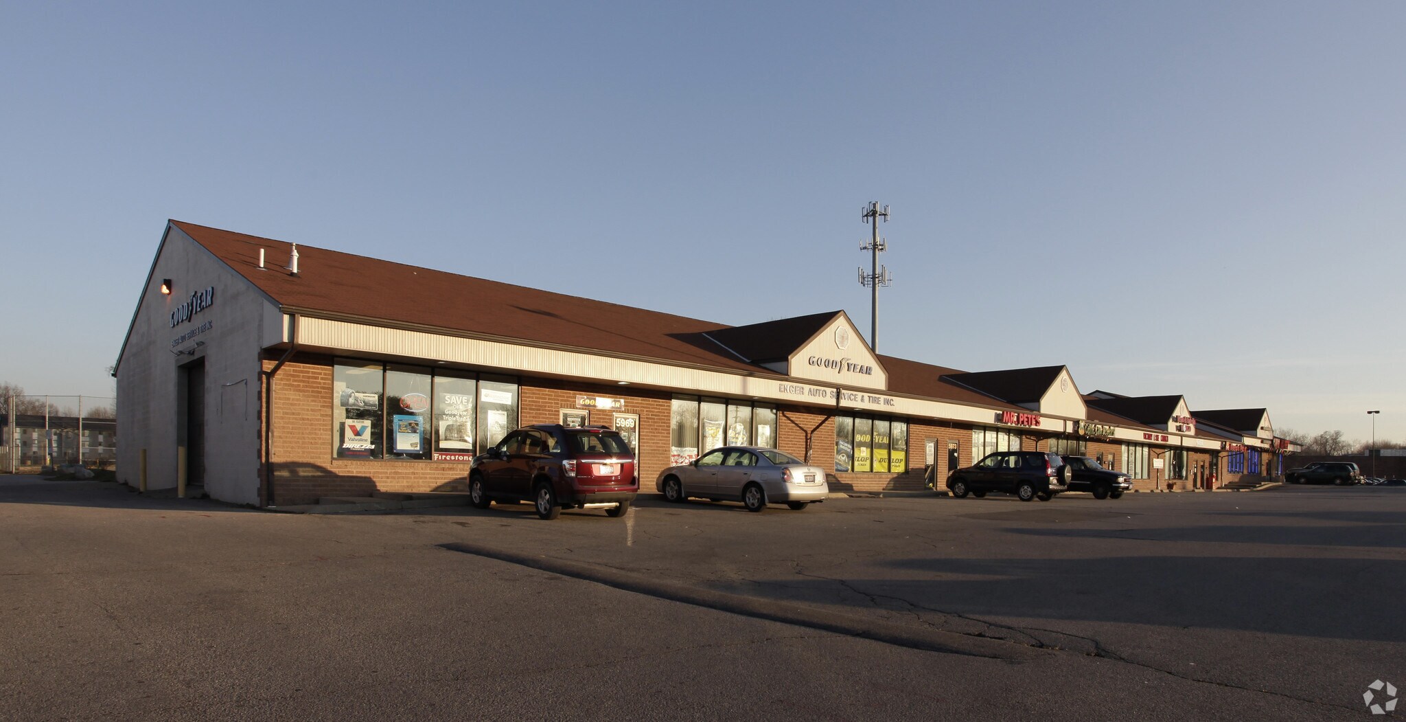 5967-5983 Andrews Rd, Mentor-on-the-Lake, OH à vendre Photo principale– Image 1 sur 13