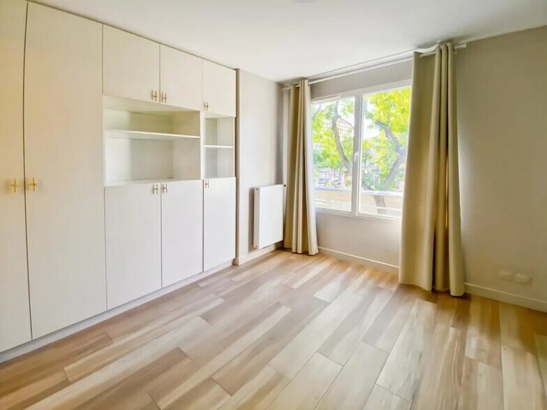 Bureau dans Paris à louer - Photo de l’immeuble – Image 3 sur 5